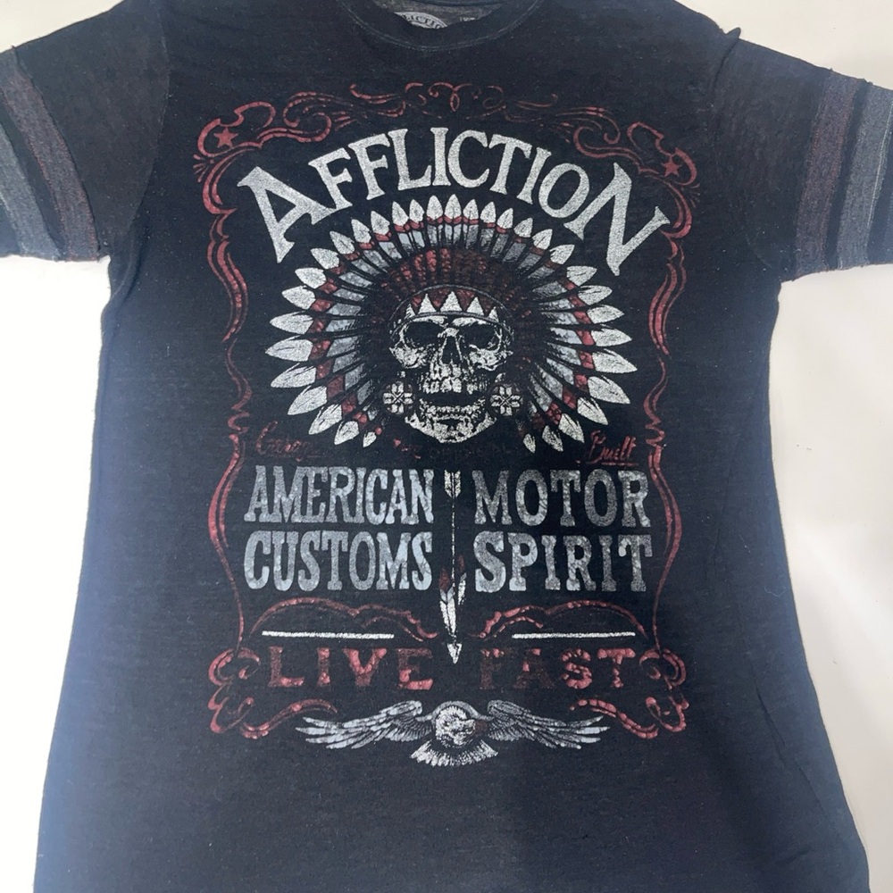 Affliction Black and Red Skull Graphic Tee Men’s medium